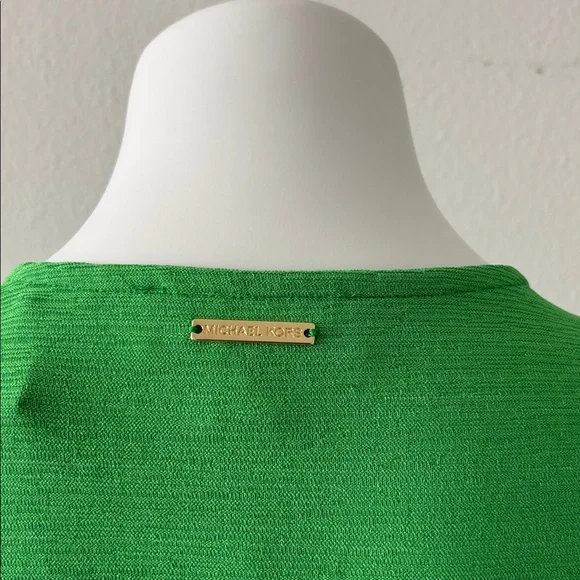 Michael Kors Green Top with Gold Accent - Picture 6 of 9